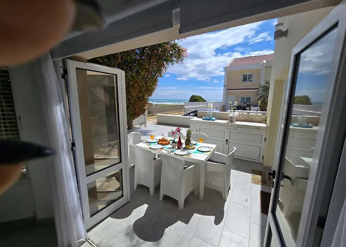 Sandy Coast * Larnaca